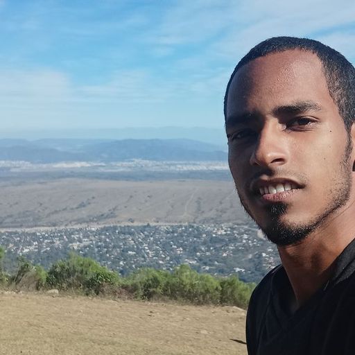 Rogelio Muñoz — YouPic