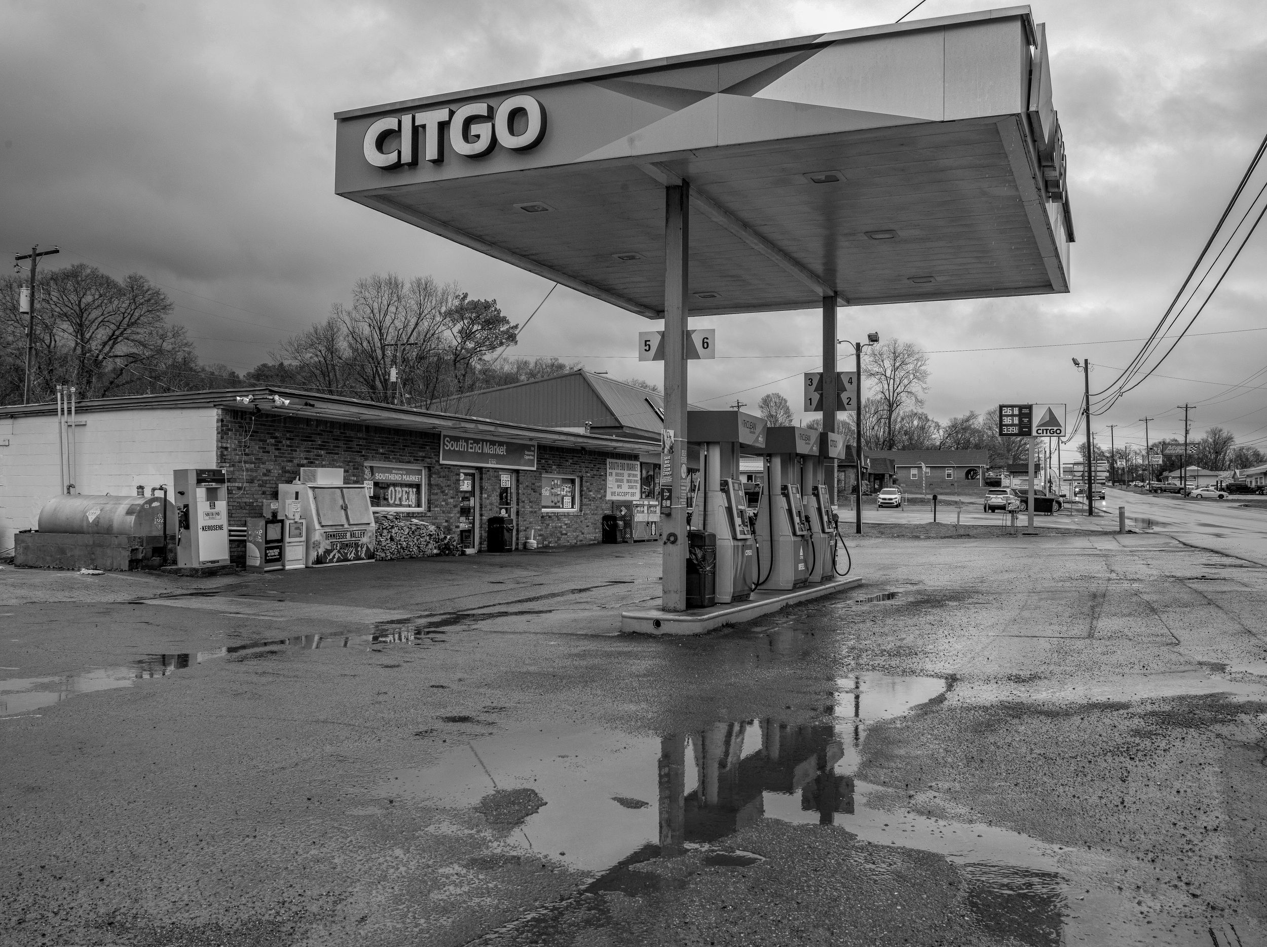 Americana along US11 in Alabama by Alexander VanHaven — YouPic