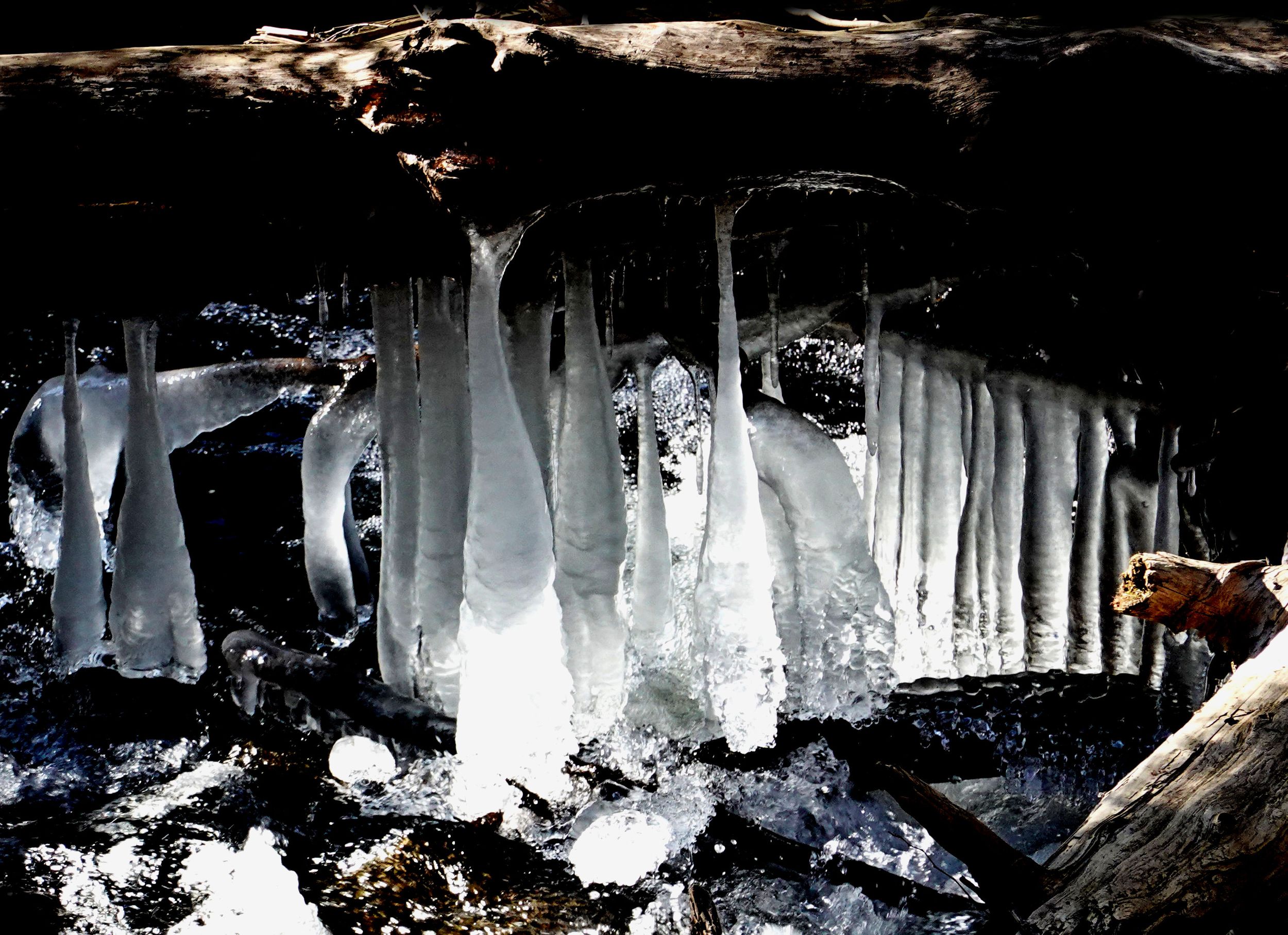 Hanging Ice by Joeski — YouPic
