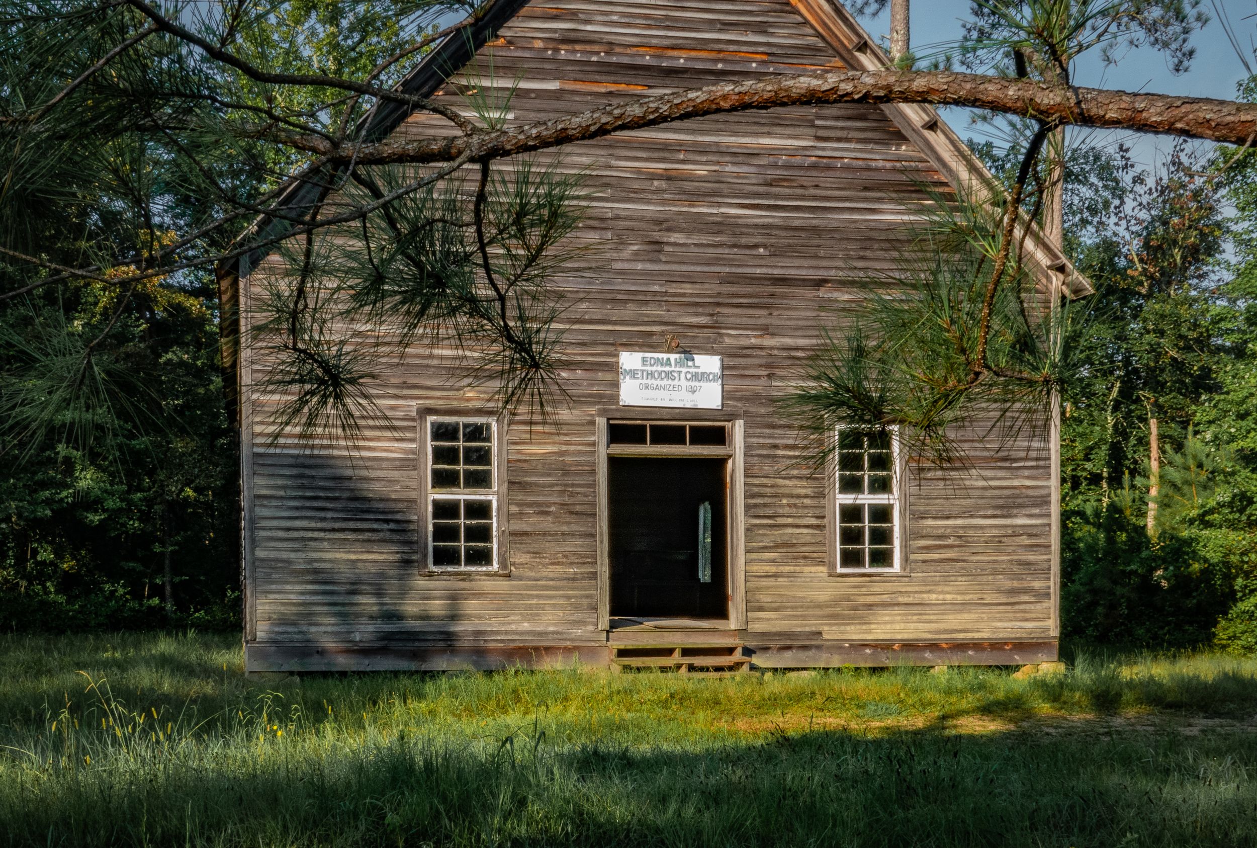 Country church in rural Alabama by Alexander VanHaven — YouPic