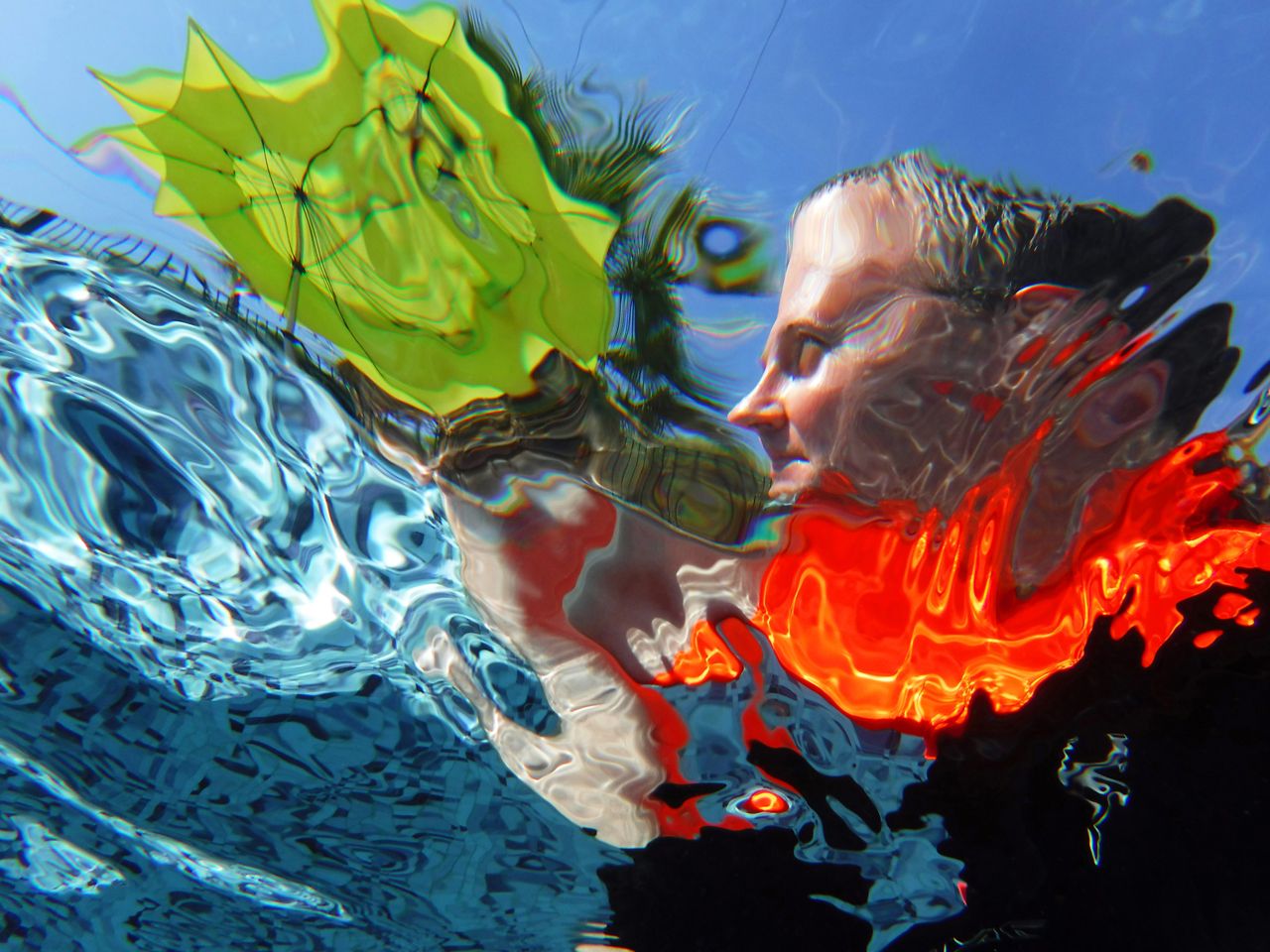 Kevin Denver in Flux in the pool of Nain 98253 by Dek Unu Magazine — YouPic