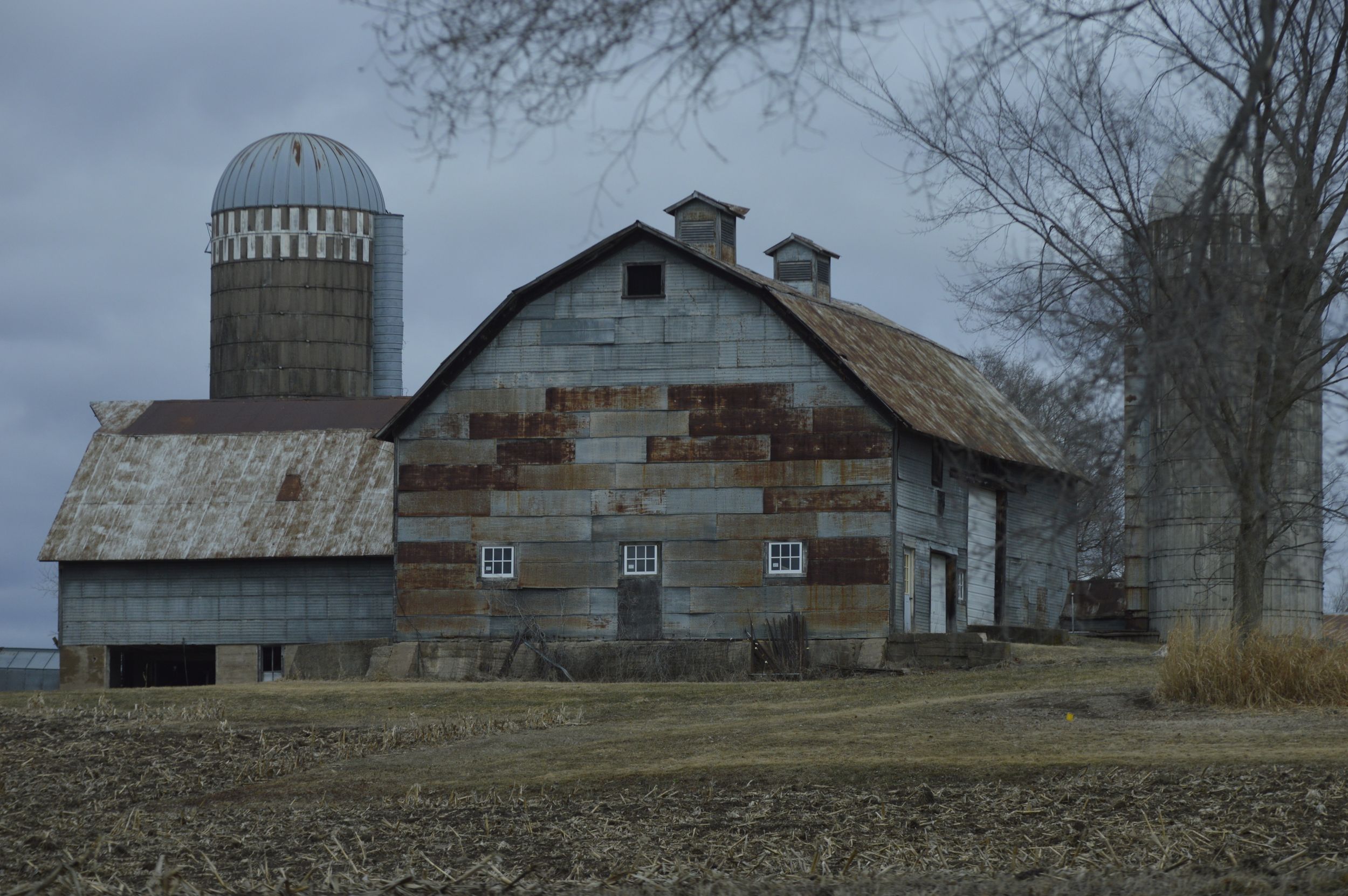 Rusted Barn by Trevwinters — YouPic