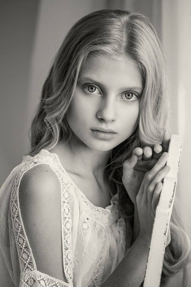 Photo in Portrait #monochrome #black white #black and white #bnw #black #white #grey #girl #woman #dziewczyna #kobieta #fashion #portrait #portret #gray #elegant #elegance #look #eyes #studio #blackandwhite #youpic #pic #photographer #photography #style #inspiration #inspo #hair #blond hair #beauti #beautiful #nice #amazing #pretty