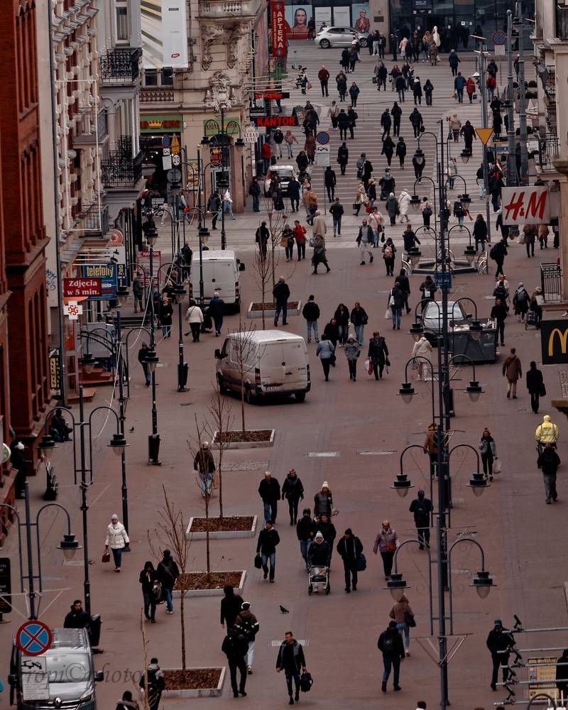 Photo in Cityscape #urban #urbex #streeyphotography #people #view #cityscape