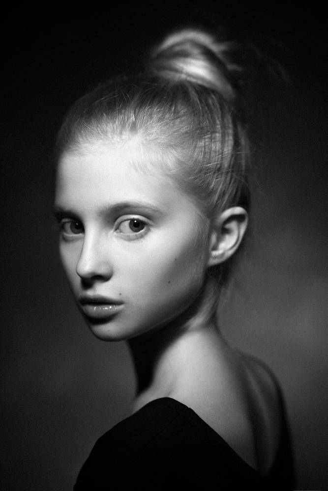 Photo in Black and White #portrait #girl #girls #woman #women #model #modeling #fashion #portret #young #photo #photography #photograpgher #instagram #tiktok #fotografie #dziewczyna #kobieta #dziewczyny #kobiety #nastolatka #nastolatki #portret #retrato #fotografia #sesjazdjęciowa #Facebook #pic #youpic #face #beautiful #beauty #gorgeous #amazing #teens #youngwoman #younggirl #youngmodel #modeling #modelka #light #twarze #biżuteria #jelewery #rings #ring #silver #gold #pink #pinkwear #clother #campaign #lips #naturallips #biglips #blueeyes #blue #blonde #blondie #blondegirl #blondiegirl #blondynka #blondyneczka #olaszkolda #aleksandraszkolda #światło #hands #Balenciaga #Versace #Dior #Celine #Armani #Nike #Adidas #givenchi #lacoste #tommyhilfiger #puma #calvinklein #channel #cartier #pandora #tiffany #Hermes #BottegaVeneta