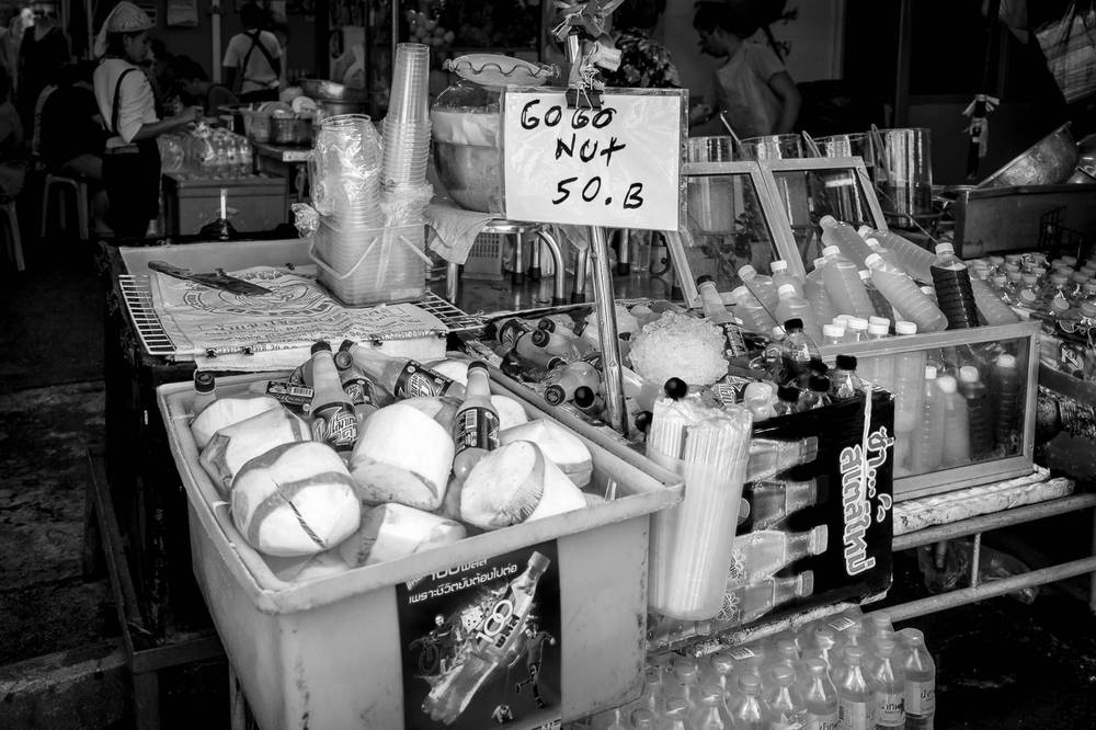 Photo in Street Photography #chatuchak #bangkok #funny #blackandwhite