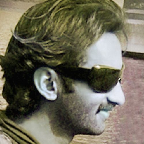 YouPic profile picture for @zee